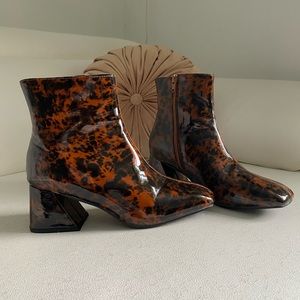 Tortoise ankle booties